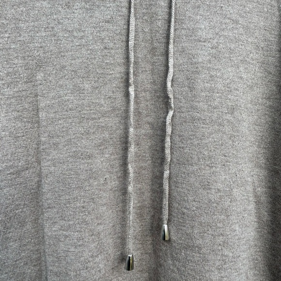 Cyrus women’s cowl neck sweater camel color size small in great condition - Picture 3 of 8